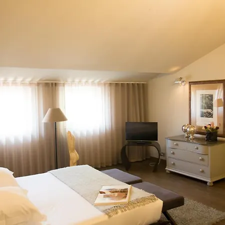 Le Prieure Hotel Villeneuve-les-Avignon