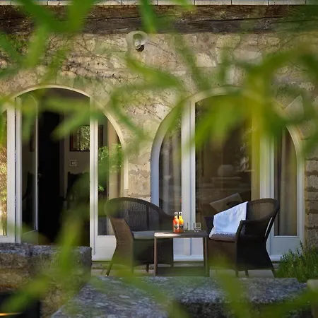 Le Prieure Hotel Villeneuve-les-Avignon