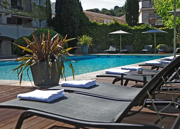 Le Prieure Villeneuve-lès-Avignon