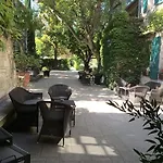 Le Prieure Hotel