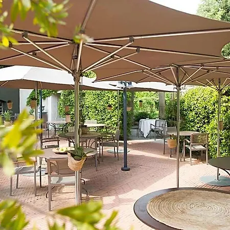 Hotel Le Prieure 5*