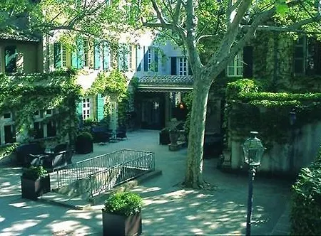 فندق Le Prieure 5*